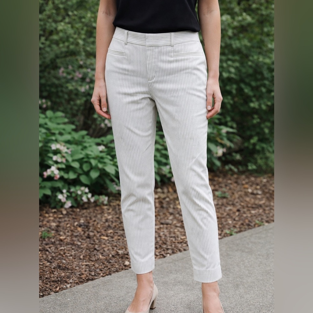 Banana Republic Sloan Petite 2 White Pinstripe Ankle Pants
